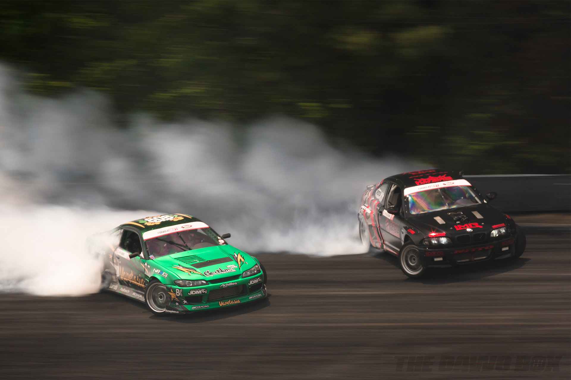 Nissan 240sx s15 and BMW drifting