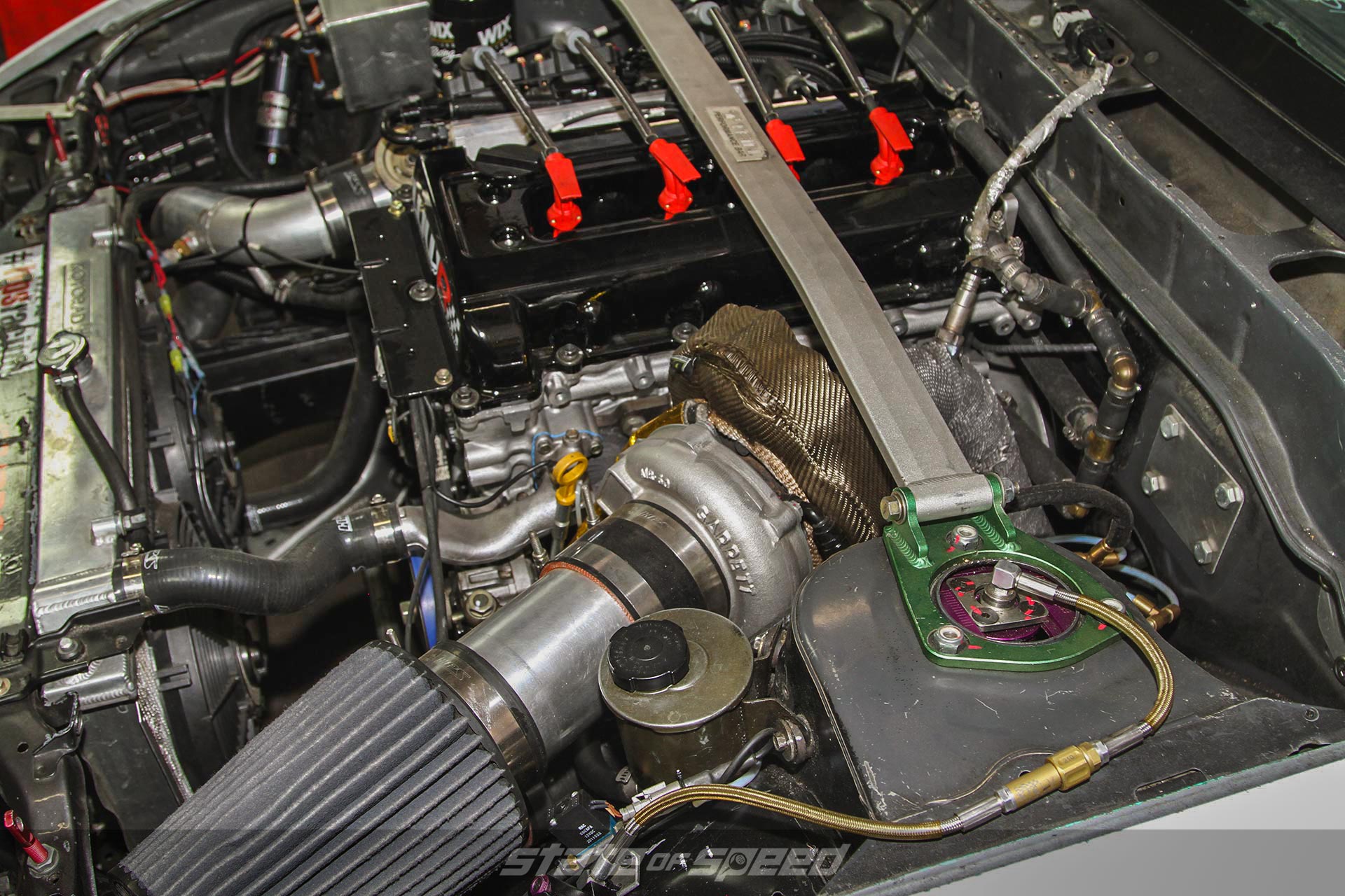 Intake and wastegate in a turbocharged setup