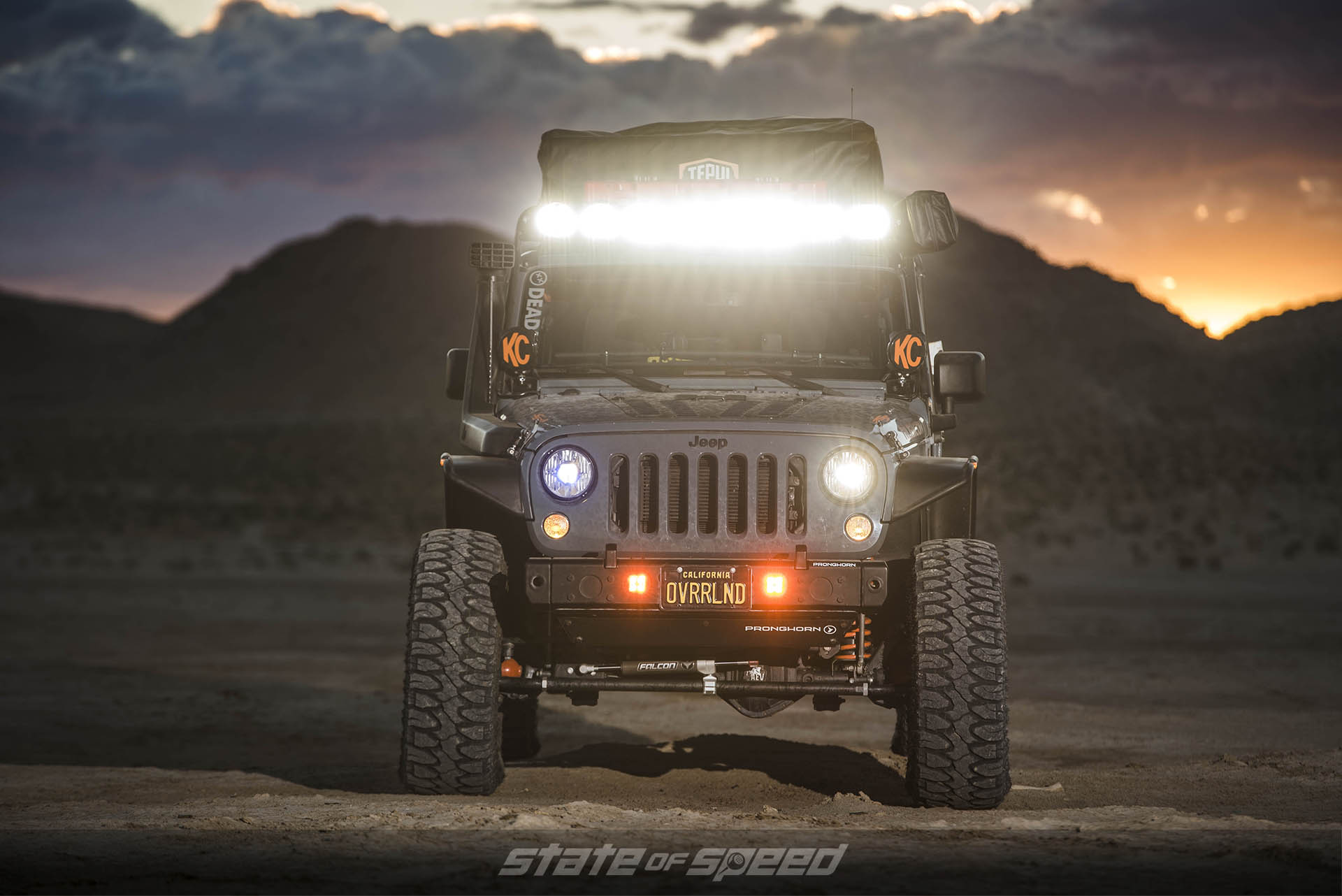 Milestar Patagonia M/Ts on Jeep JK in desert with Off-Road Mods