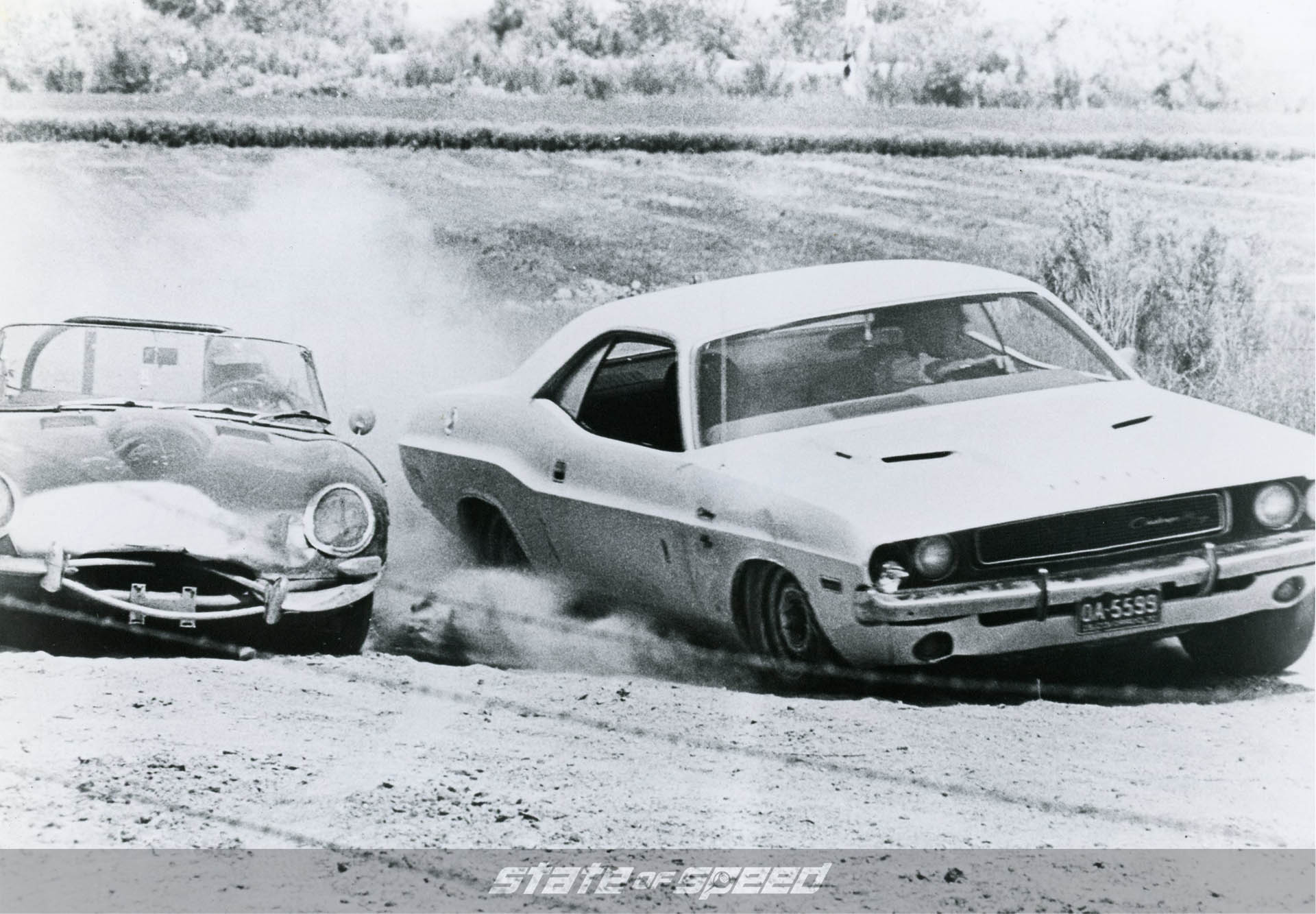 Dodge Challenger racing
