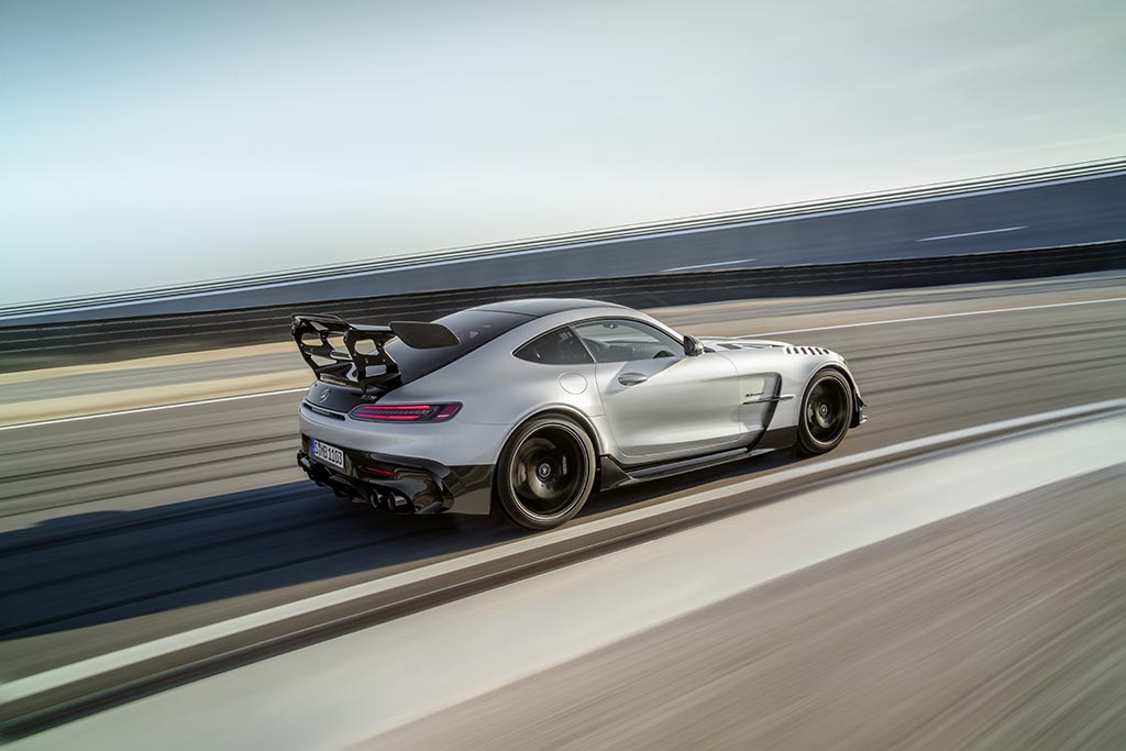 track shot Mercedes amg