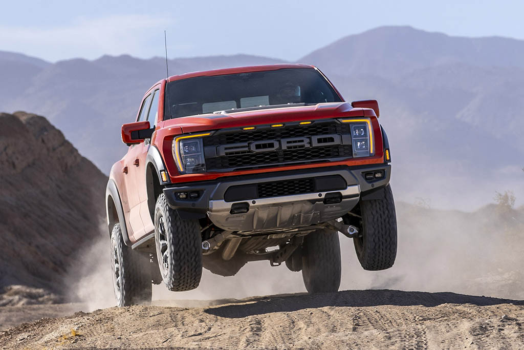 2021 Ford Raptor Jump